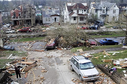 Some of the worst damage from the April 2006 tornado,  east of Governor Street on Iowa Avenue