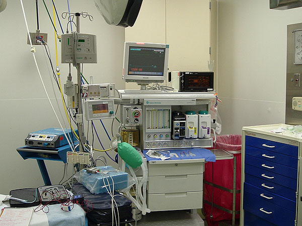 Virtual World Learning Spaces: Developing a Second Life Operating Room ...