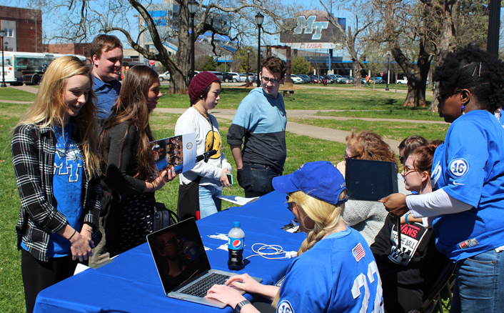MTSU's Advising Tailgate, one of the student engagement activities planned by the university's advising team
